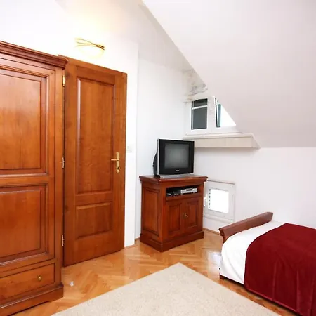 Guest house Twin 3219f Tisno