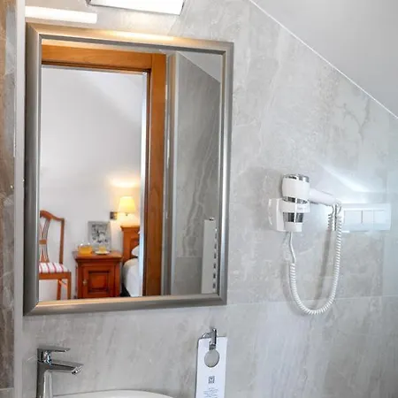 Twin 3219f Guest house